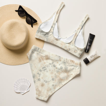 High-waisted bikini