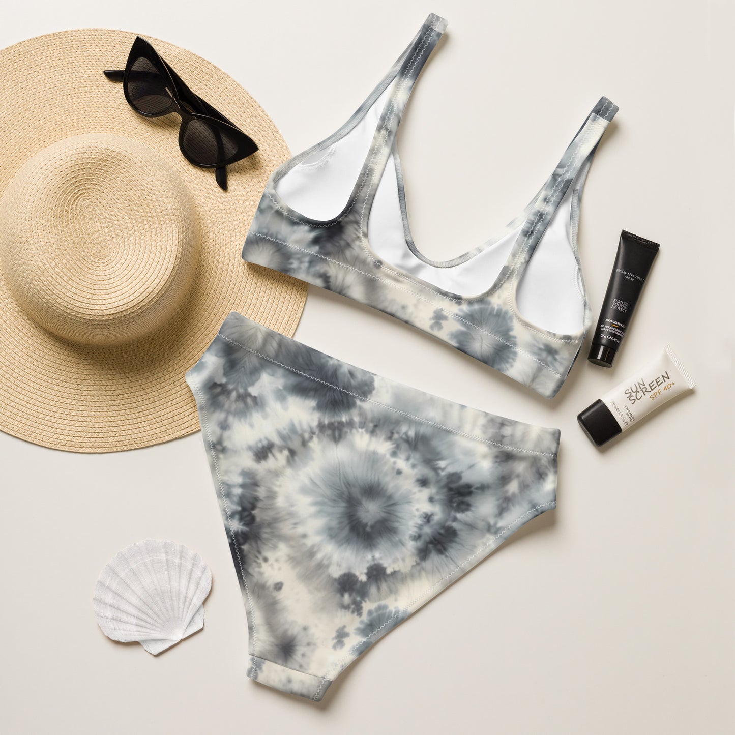 High-waisted bikini